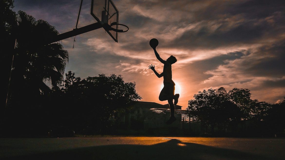 10 filmes imperdíveis sobre basquete disponíveis na Netflix